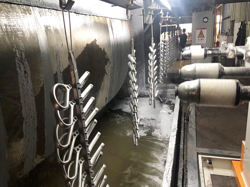 剪刀柄五金件旋杯靜電自動(dòng)噴漆生產(chǎn)線